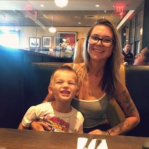 Meet your Posher, Molly